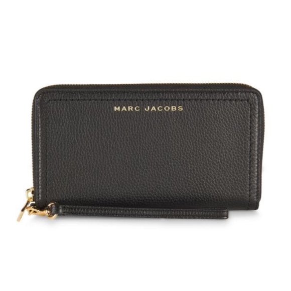 MARC JACOBS Black Logo Leather Zip Around Wallet NWT - Picture 1 of 3